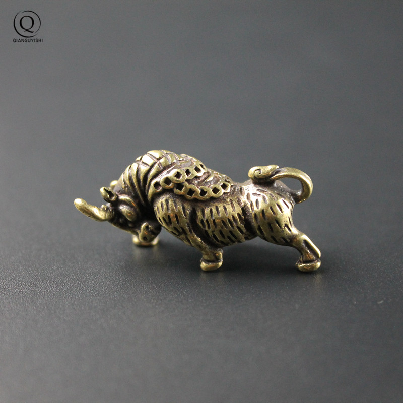 Street Fashion In Chinese - Brass Wall Street Bullfighting Key Ring