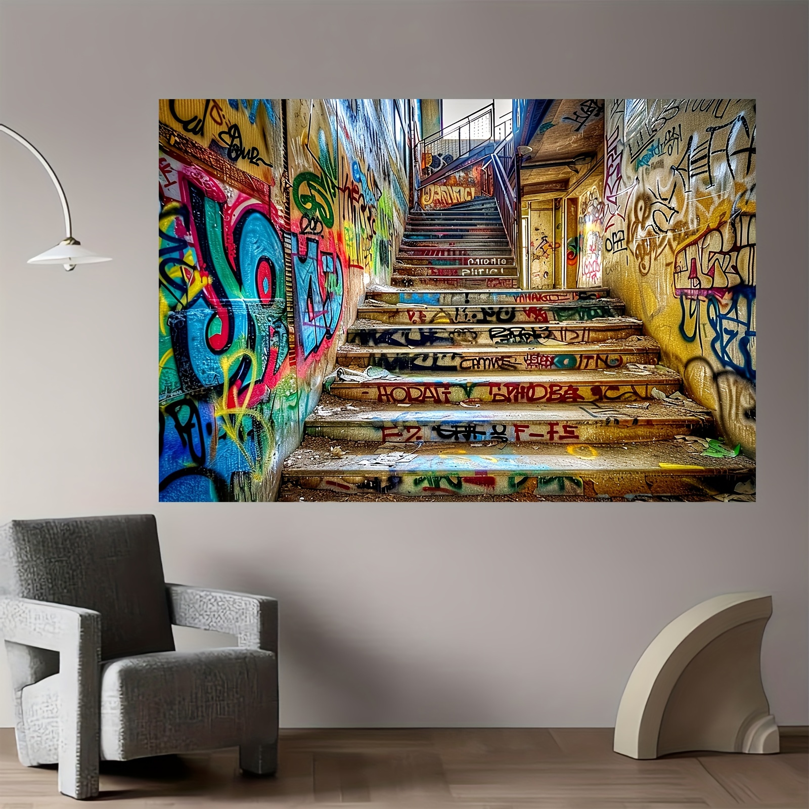 Vibrant urban street graffiti  - Street Fashion Graffiti บทวิจารณ์และราคา