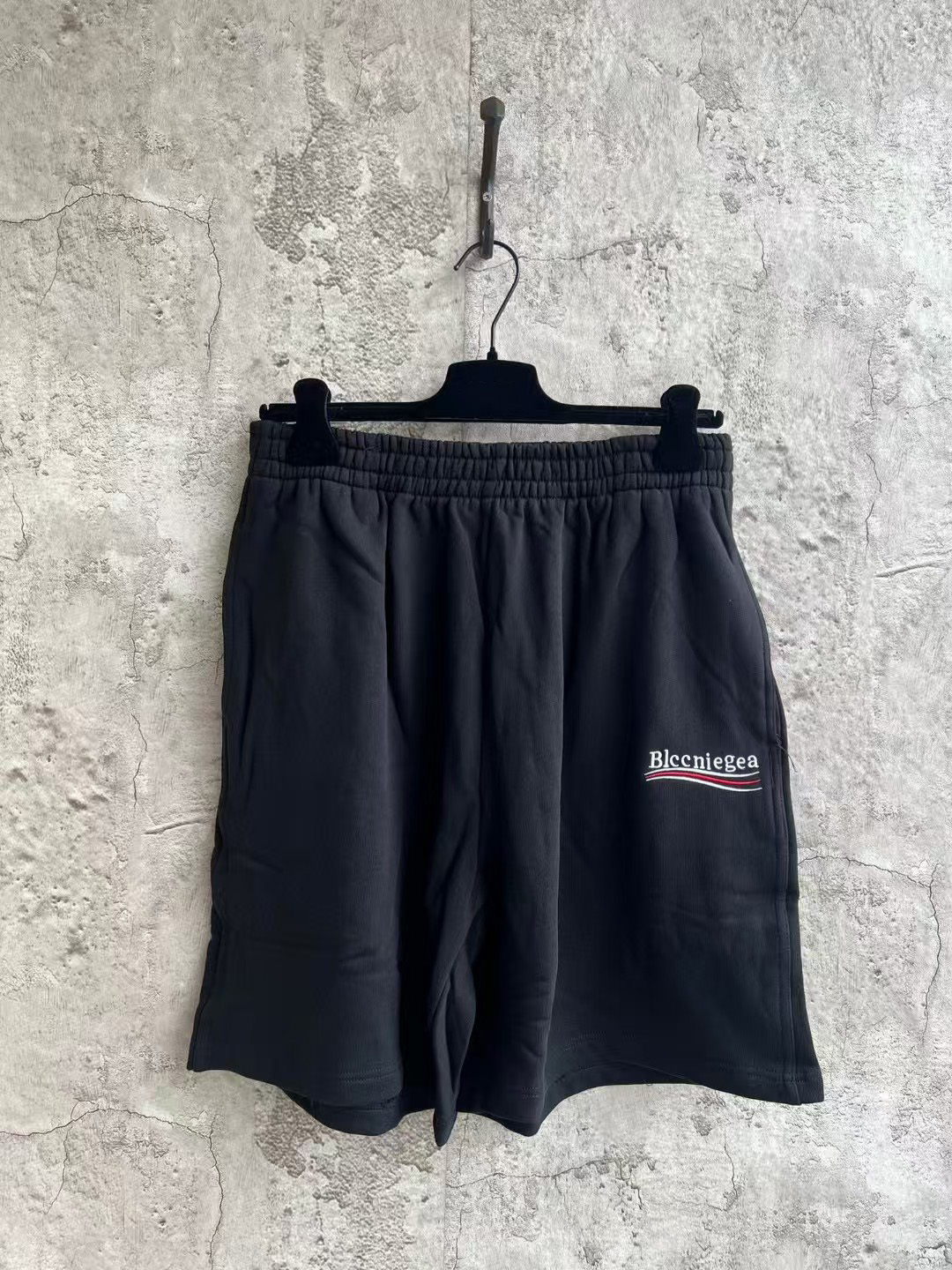 【41 styles】BLCCNIEGEA Classic  - Street Fashion In Paris บทวิจารณ์และราคา