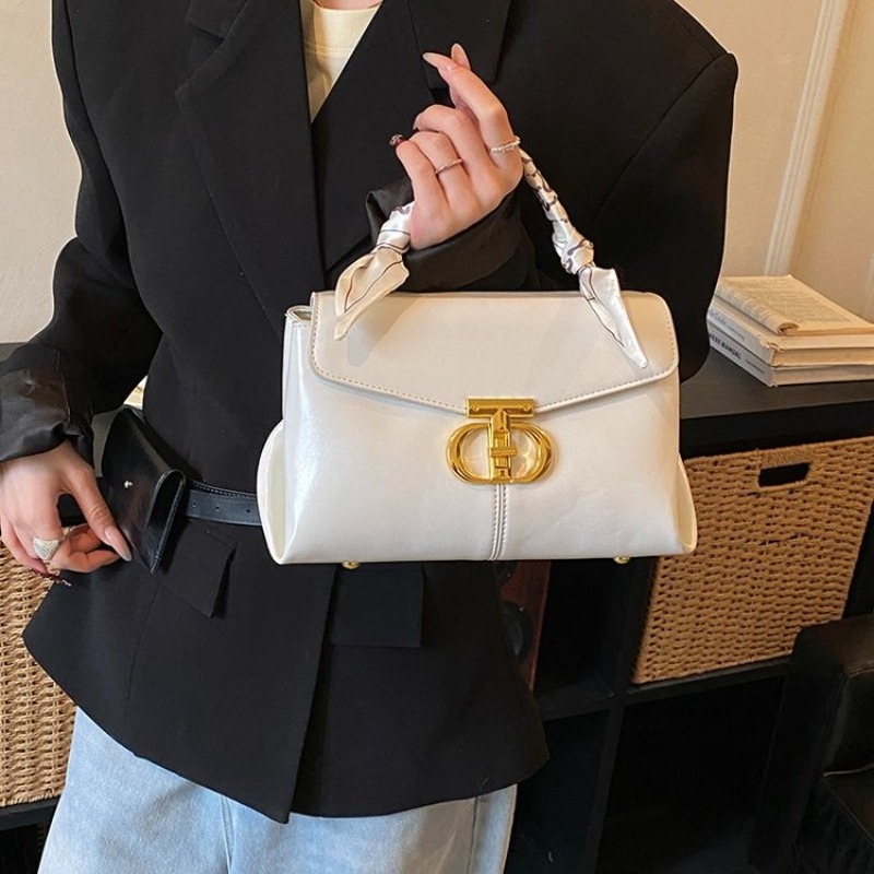 Solid Color Diaper Bag Letter  - Street Fashion In Paris บทวิจารณ์และราคา